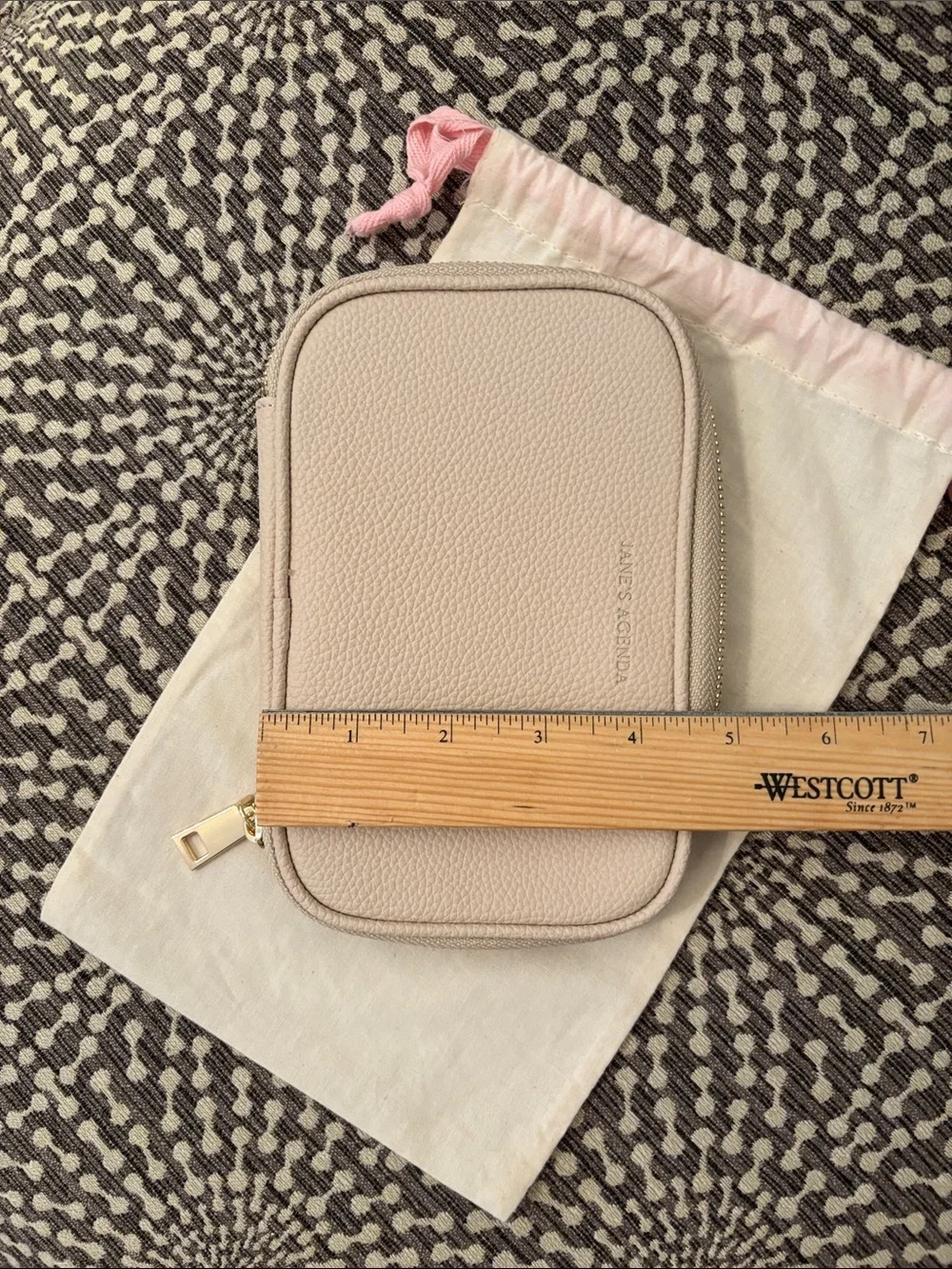 Jane's Agenda Beige Pebbled Faux Leather Zip Around Pen Accessory Pouch Case Bag